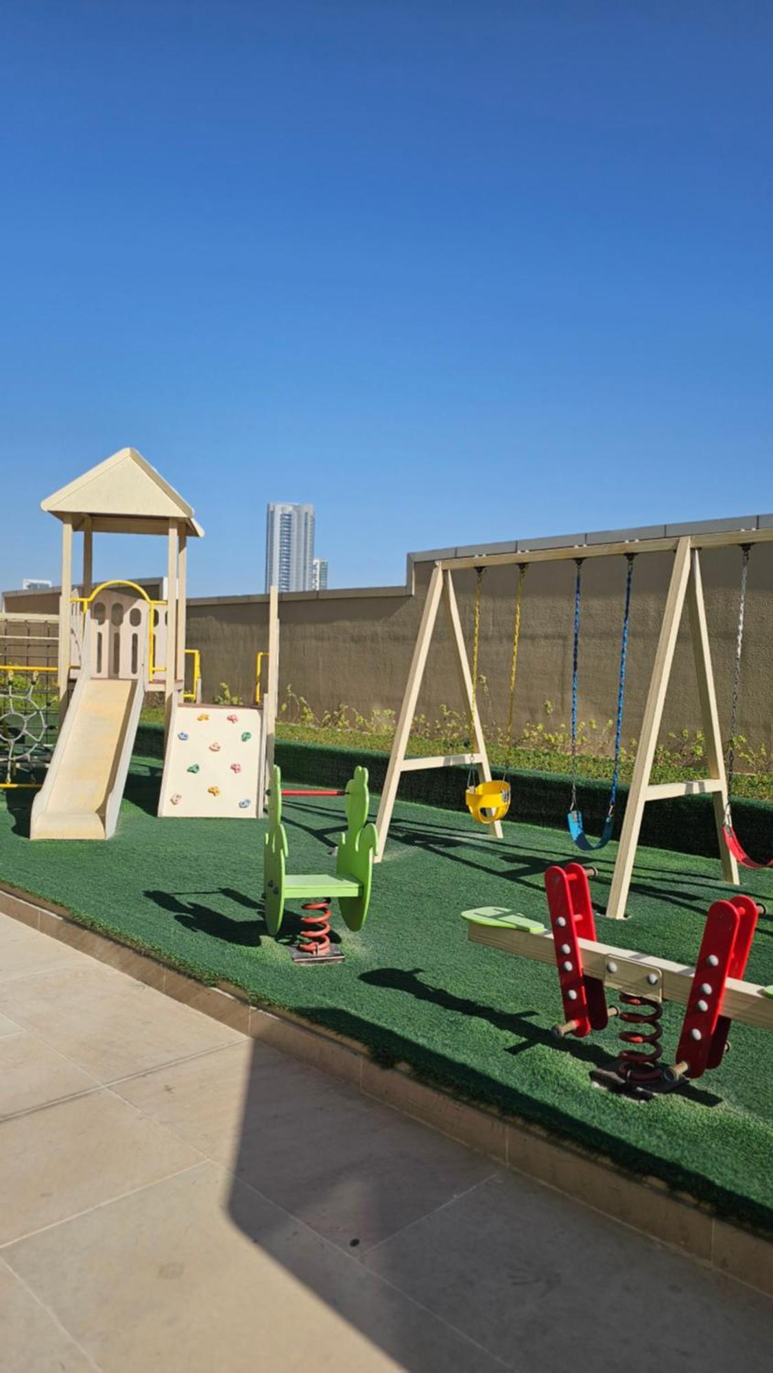 Luxury In Al Reem Island Abudhabi Julphar Tower Next To Al Reem Mall And Galleria Mall And The Apartment *